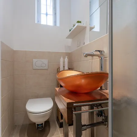 L'angolo Di Piazza Castello By Wonderful Italy Turin