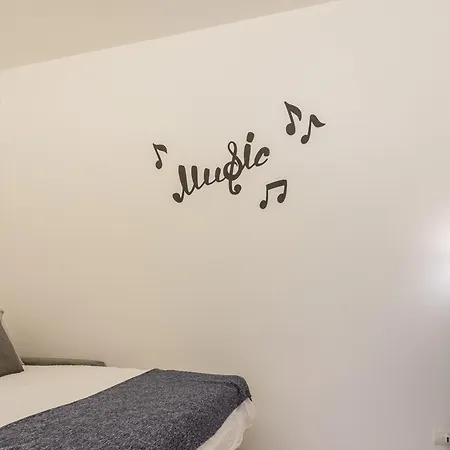 L'angolo Di Piazza Castello By Wonderful Italy Turin